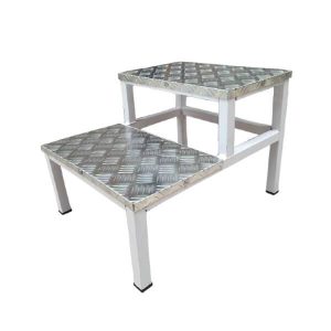 پله کنار تخت بیمار