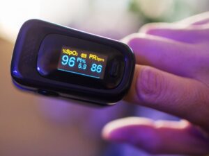 کار کردن با پالس اکسیمتری