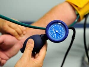 فشار خون نرمال چقدر است؟ فشار خون مناسب